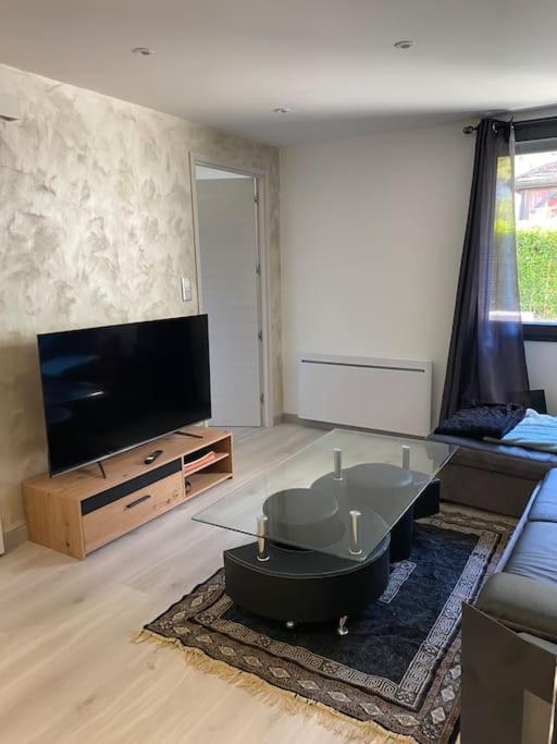 Charmant Appartement Entre Lacs Et Montagnes ! Culoz Extérieur photo